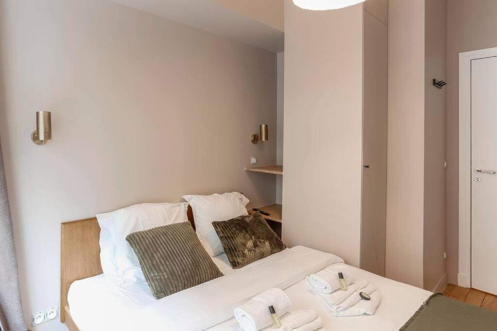 Modern 2 Bedrooms Near Louvre Paris Exterior foto